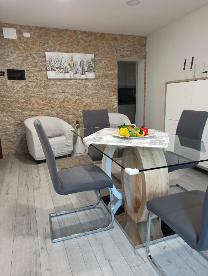 Casavacanzaicolli Villa Pescantina Bagian luar foto
